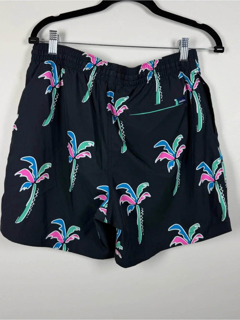 Chubbies Classic Swim Trunk The Havana Nights 5.5” Black Palms Print Large
